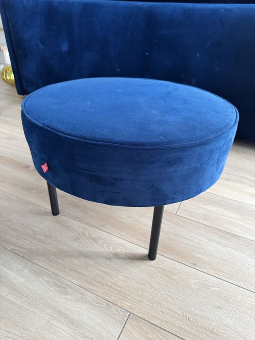 Podnóżek pufa z black red white