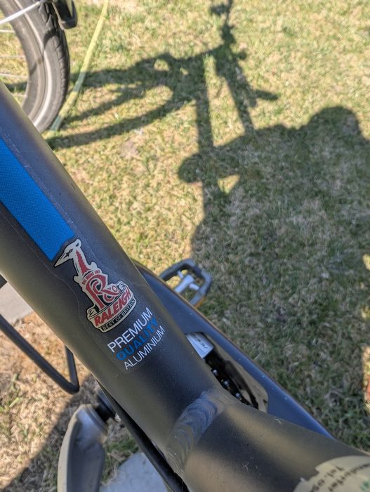 Duży rower trekingowy Raleigh koła 28 cali damka