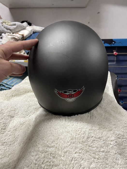 Capacete btt rockrider e capacete de montanha