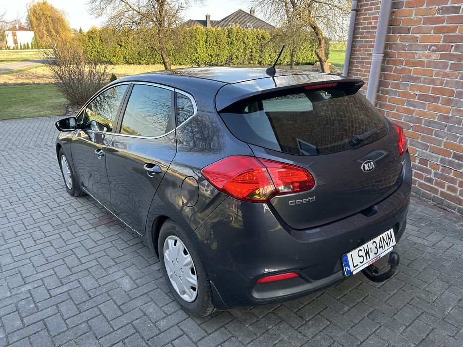 Kia ceed 1,6 crdi 110km super stan