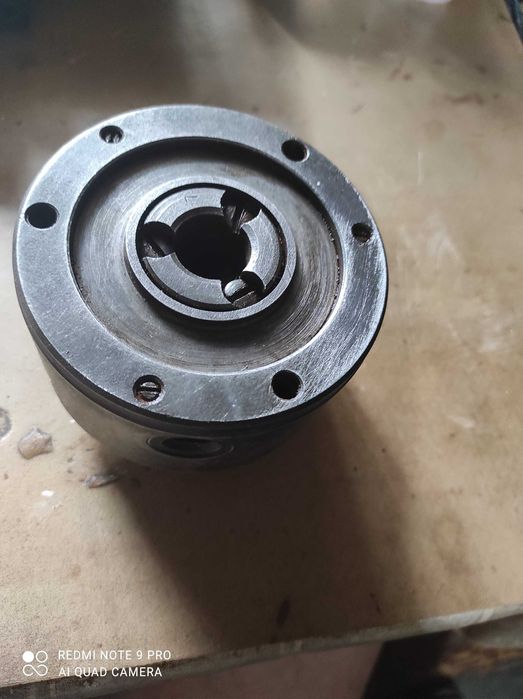 патрон  токарный  100 мм СССР