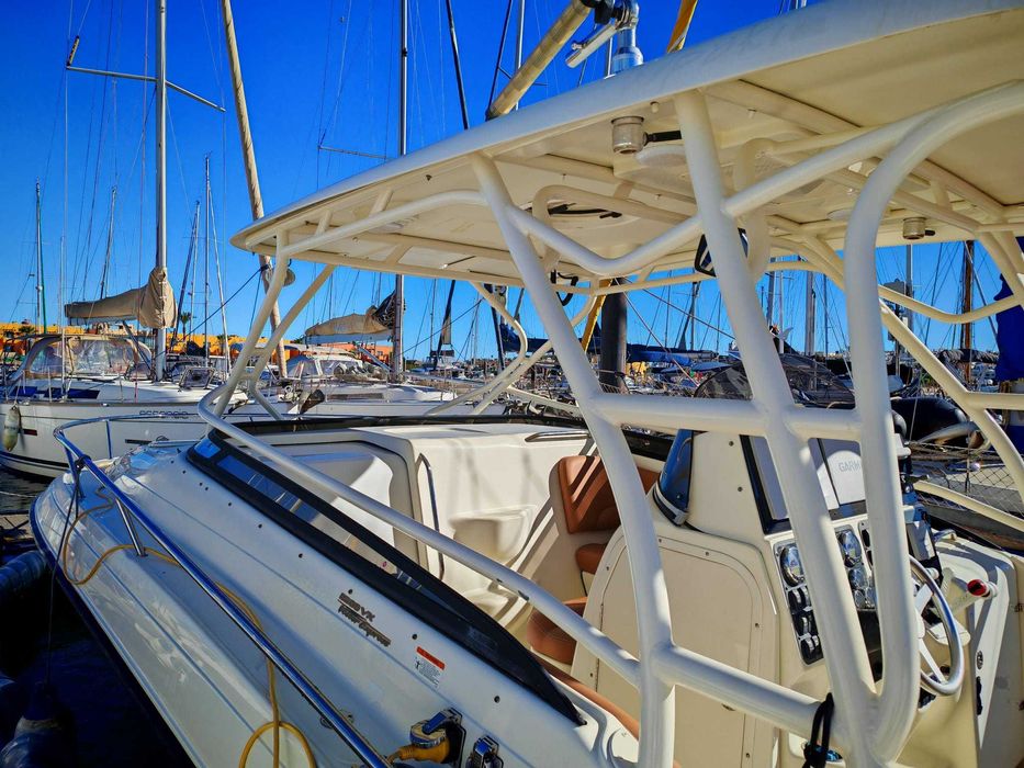 Barco recreio e pesca 3 motores