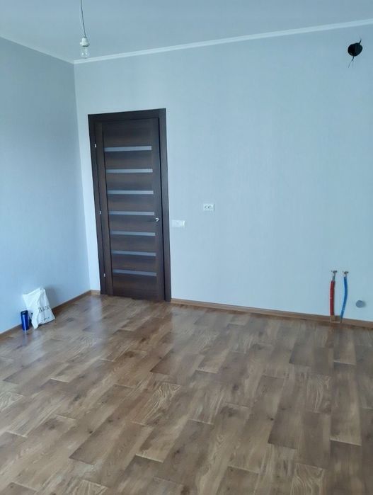 Кульженків 1к -45,5м2  з ремонтом Навігатор -2  метро 10хв Мінська