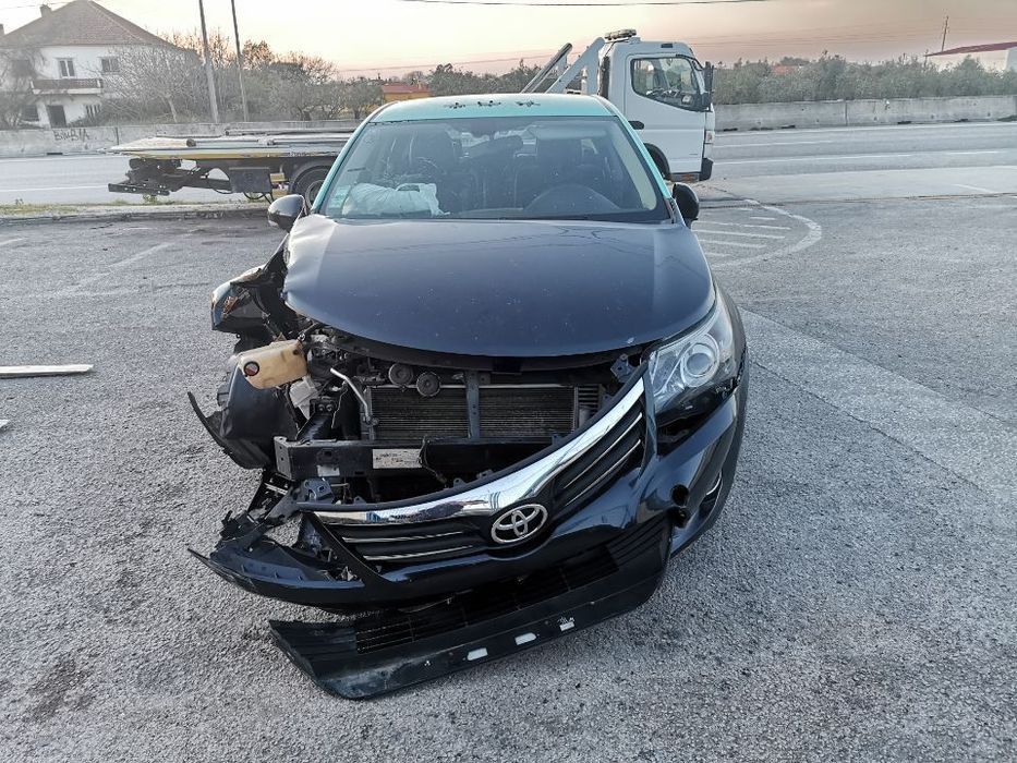 Peças Toyota Avensis do ano 2014