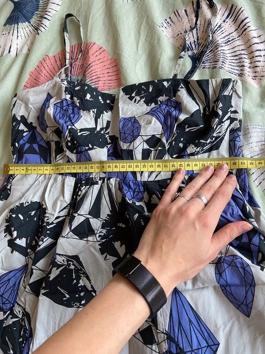 Sukienka Numph S diamenty dekolt serce