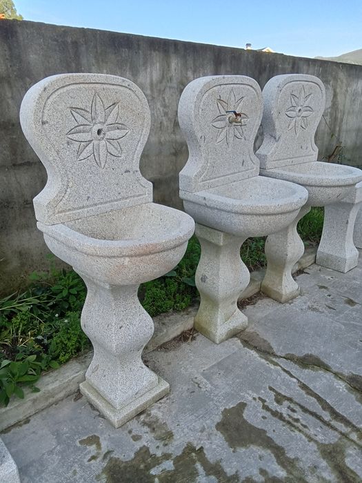 Fontanário elegante em granito