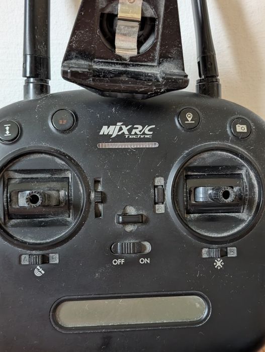 Dron MJX Bugs 5W - Bezszczotkowe silniki, GPS, 1080P