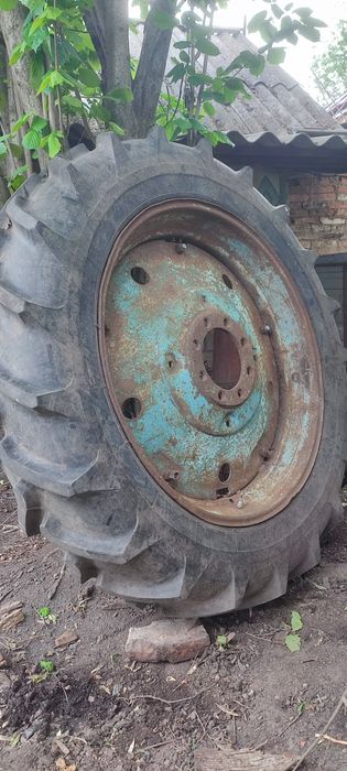 Колесо   продам.
