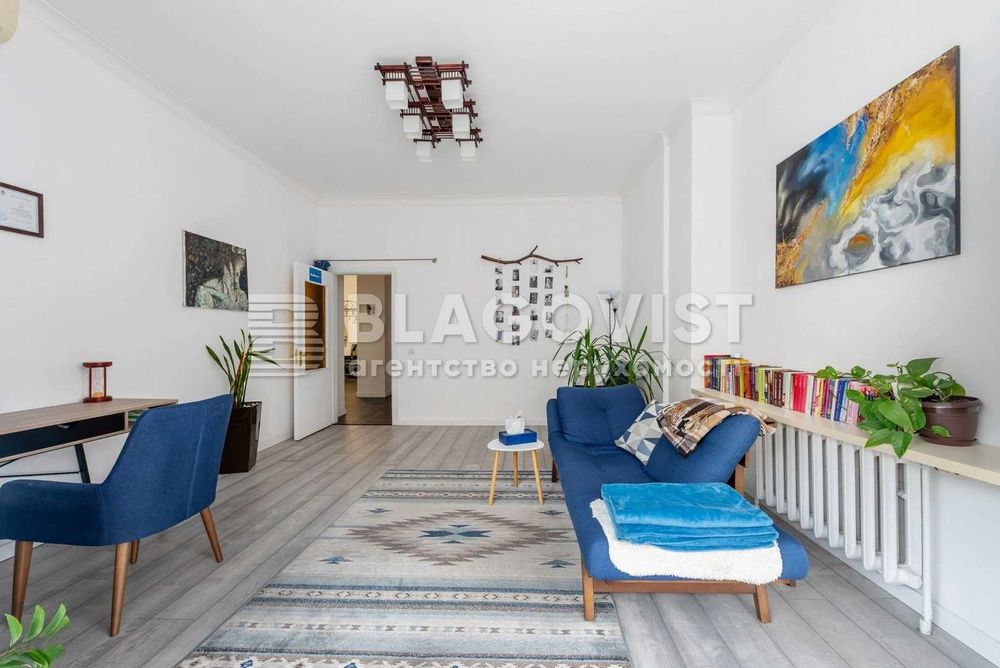 117м2 3 к квартира Князів Острозських Мирного Гусовського Резницька