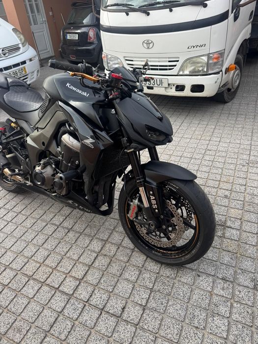 Kawasaki Z1000 black