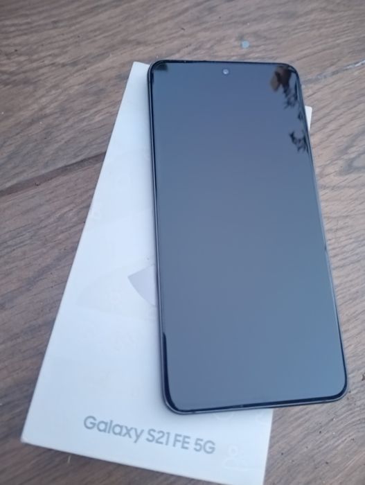 Idealny Samsung Galaxy S21 fe 5G, wzorowy stan