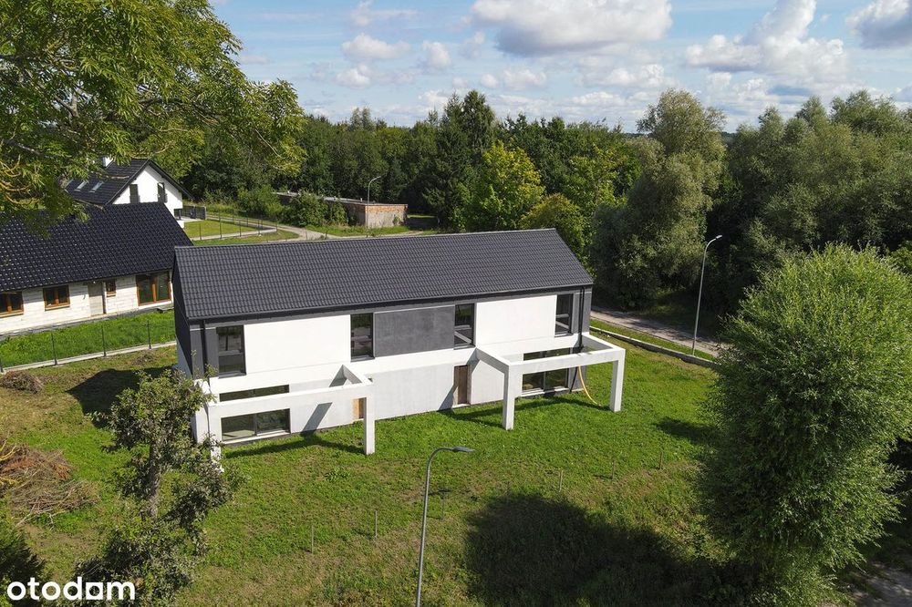 Biesiekierz - dom bliźniak z garażem
