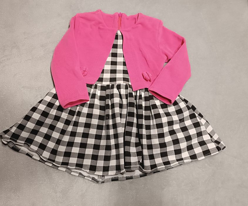 Sukienka, galowa, uroczysta, długi rękaw 104