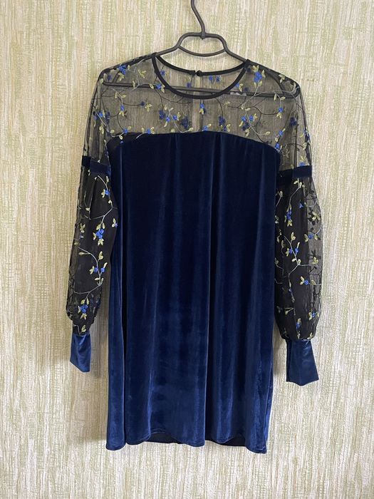 Продам сукню темно синього кольору