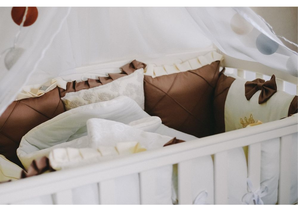 Бортики в ліжечко з ковдеркою