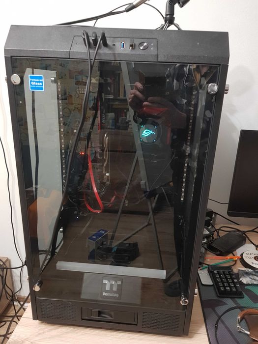 Корпус Thermaltake The Tower 900 + (бонус 5x Silent Wings 3 140mm)