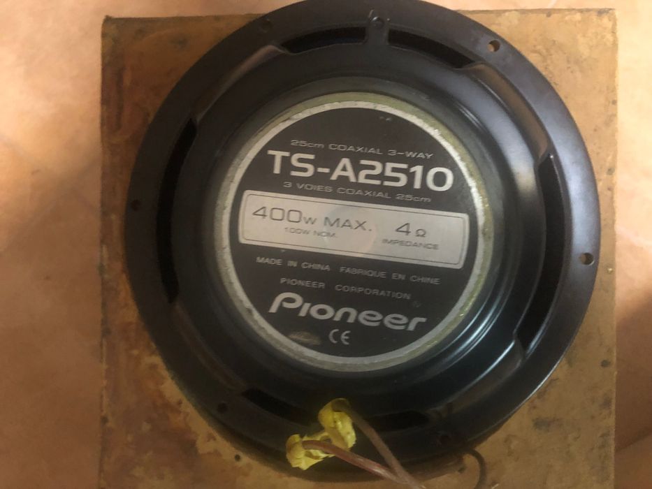 Colunas Pioneer 400 w