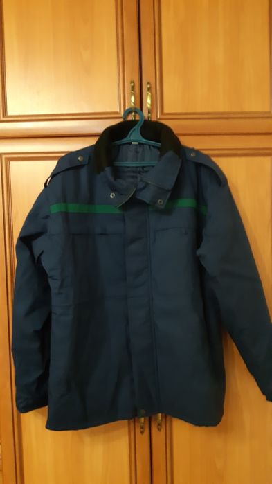 Зимний теплый костюм для рыбалки.