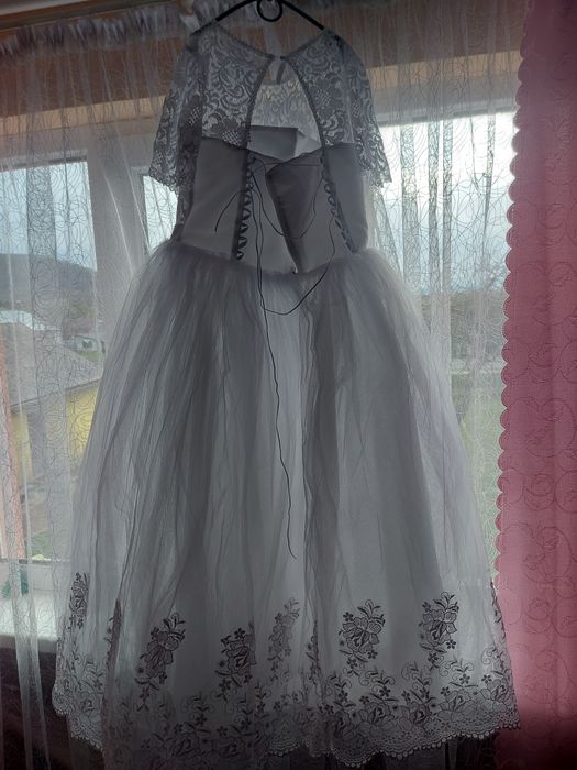 Плаття на перше причастя