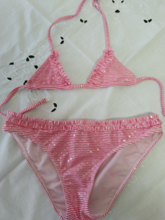 Biquinis 8 anos em bom estado