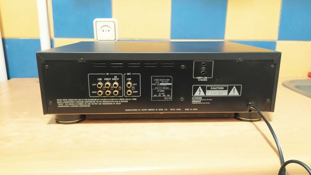 Victor TD-V711 3-HEAD, Direct drive Quartz. Кассетная дека.