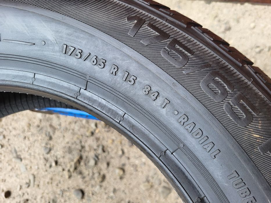 175/65/15 R15 Uniroyal RainExpert 4шт ціна за 1шт шини