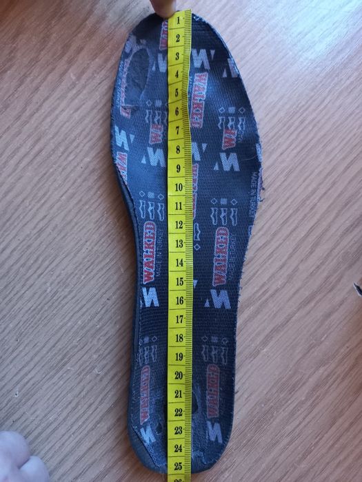 Футбольні бутси.