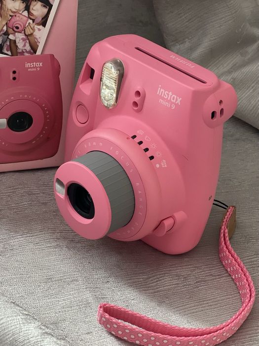 Instax Mini 9 — з чохлом та картриджем