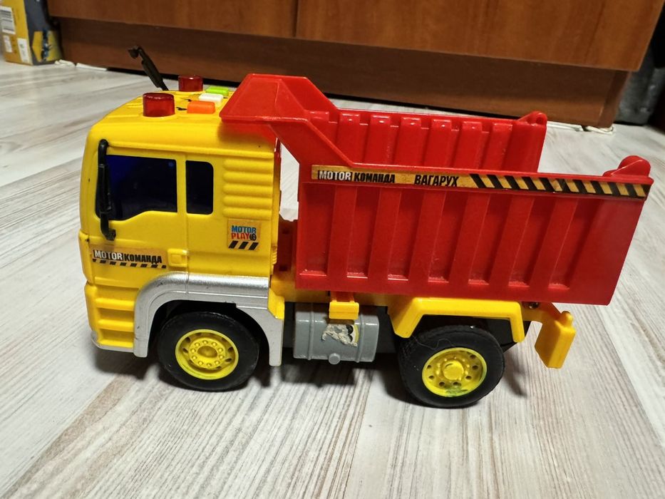 Машинки от маленьких до больших( 50шт)