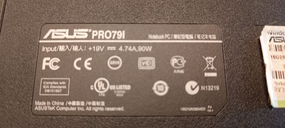 Laptop Asus Pro 79I