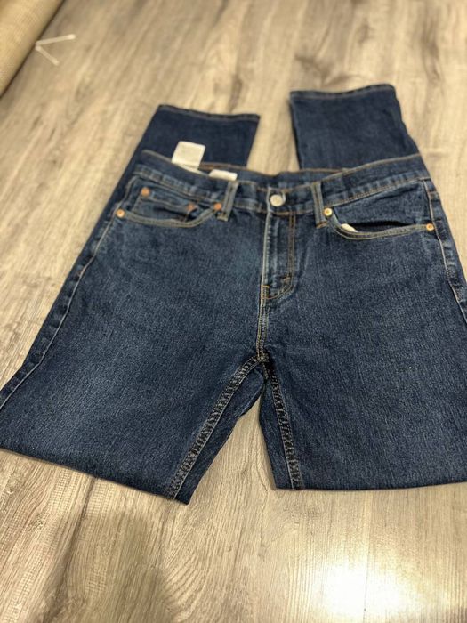 Продам джинси LEVIS 511