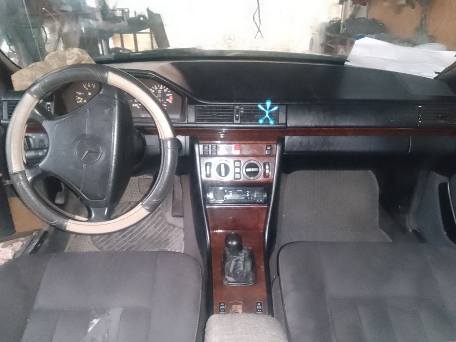 Продам мерса 124, 2.2 газ бенз 1995р.