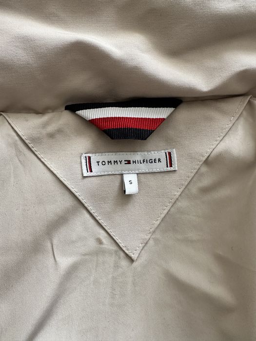 Куртка вітрівка   легка жіноча демісезонна Tommy Hilfiger