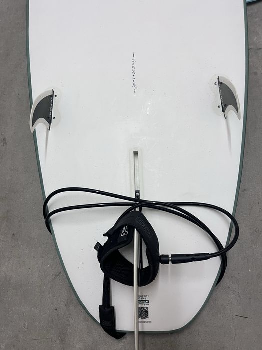 Prancha de Surf 900 Epóxi Soft 8'4' com 3 quilhas