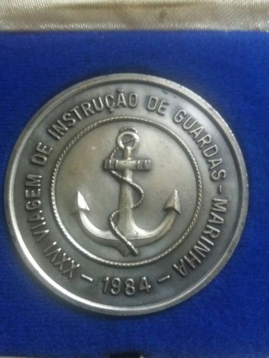Vendo duas medalhas