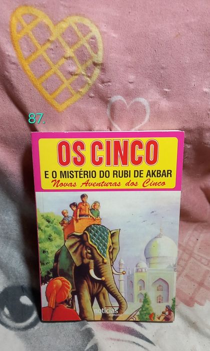 Livros infantis e juvenis
