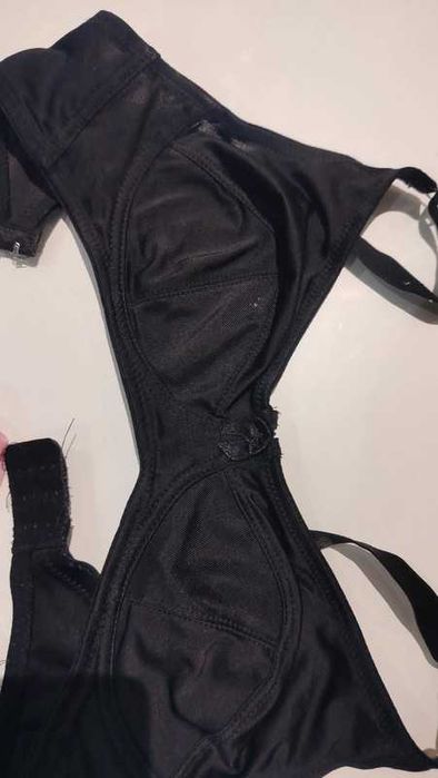 ZestaW 4 biustonosz miękki sportowy croptop komplet anime dziewczynki