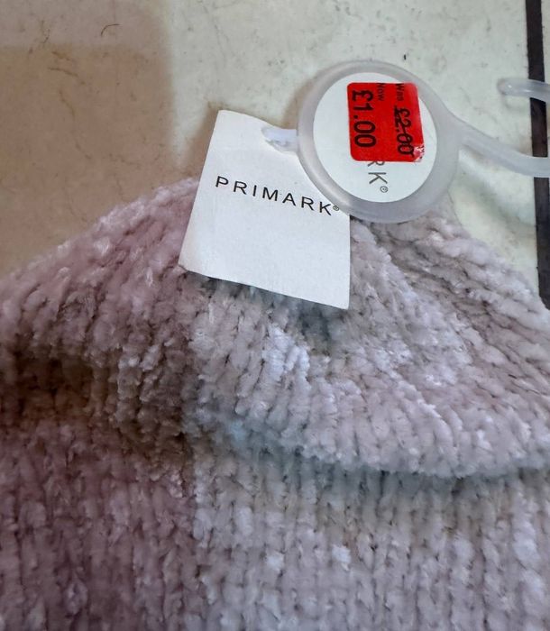 Жіноча шапка-біні від бренду Primark