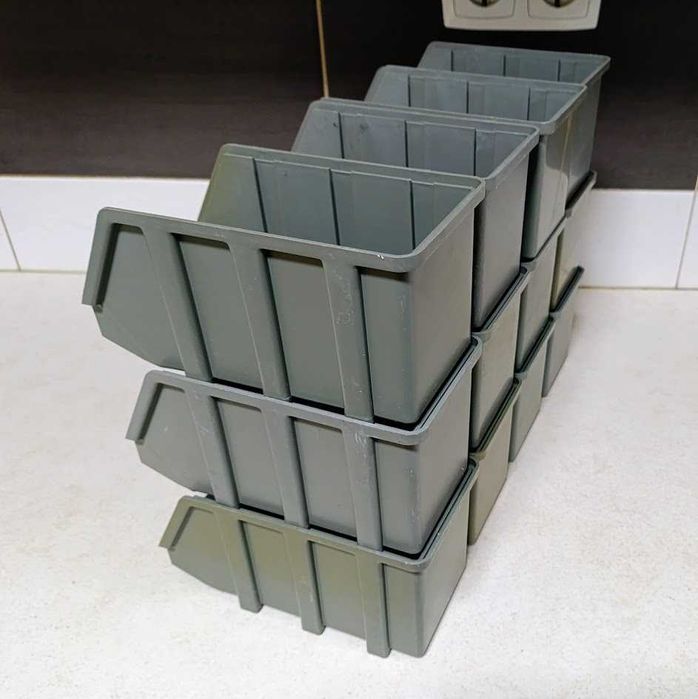 Caixas de stock arrumação plásticas empilháveis ou montáveis