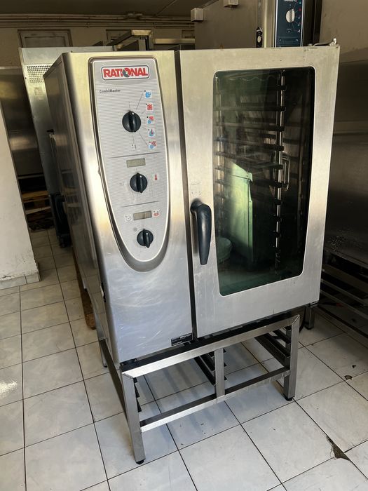 Piec konwekcyjno-parowy RATIONAL CM 101E. Piec konwekcyjny 10GN