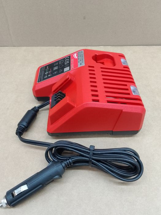 Milwaukee M12-18AC Ładowarka Akumulatorów Baterii Orginał 12/24V