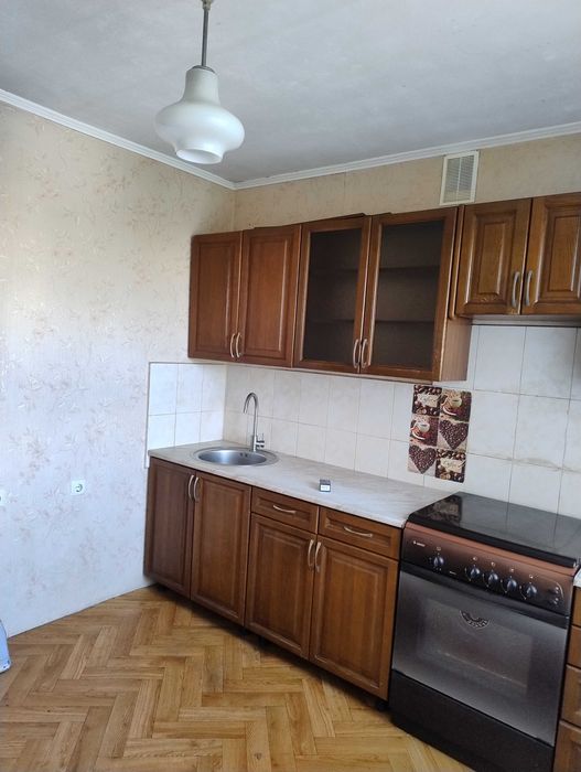 Продається 3к чешка на Вишеньці