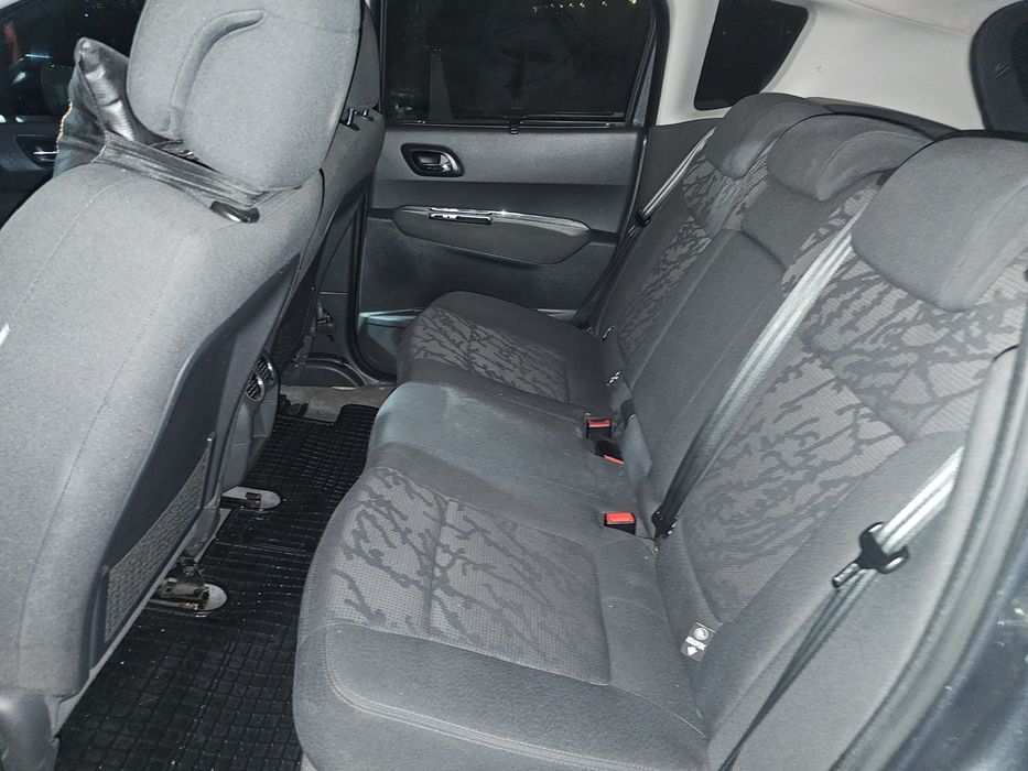 Peugeot 3008 2013 року 1.6HDI