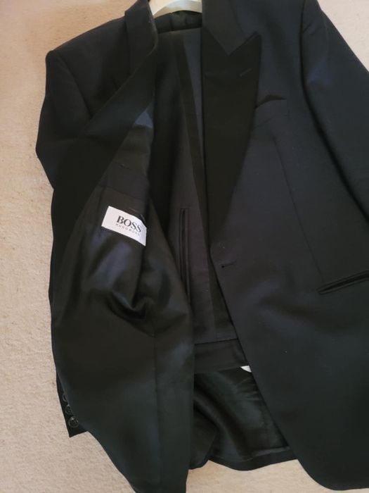 Smoking Hugo Boss czarny