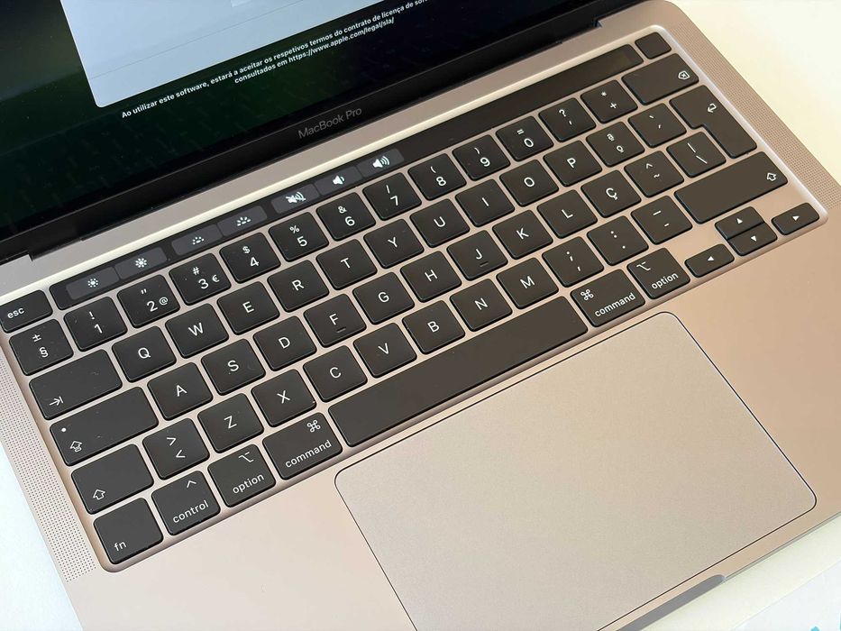 Apple Macbook Pro A2289 2020 13,3'' i5 16GB Ram 256GB macOS Tahoe