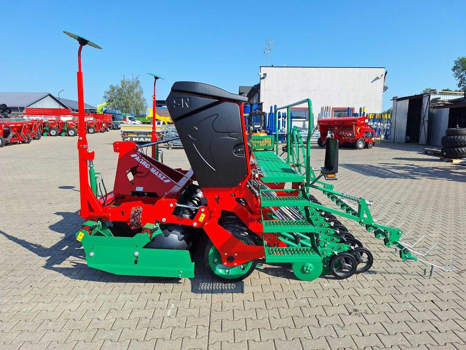 Siewnik Zbożowy Nadbudowany AGRO-MASZ SN301 ANU 3m Stopkowy Talerzowy