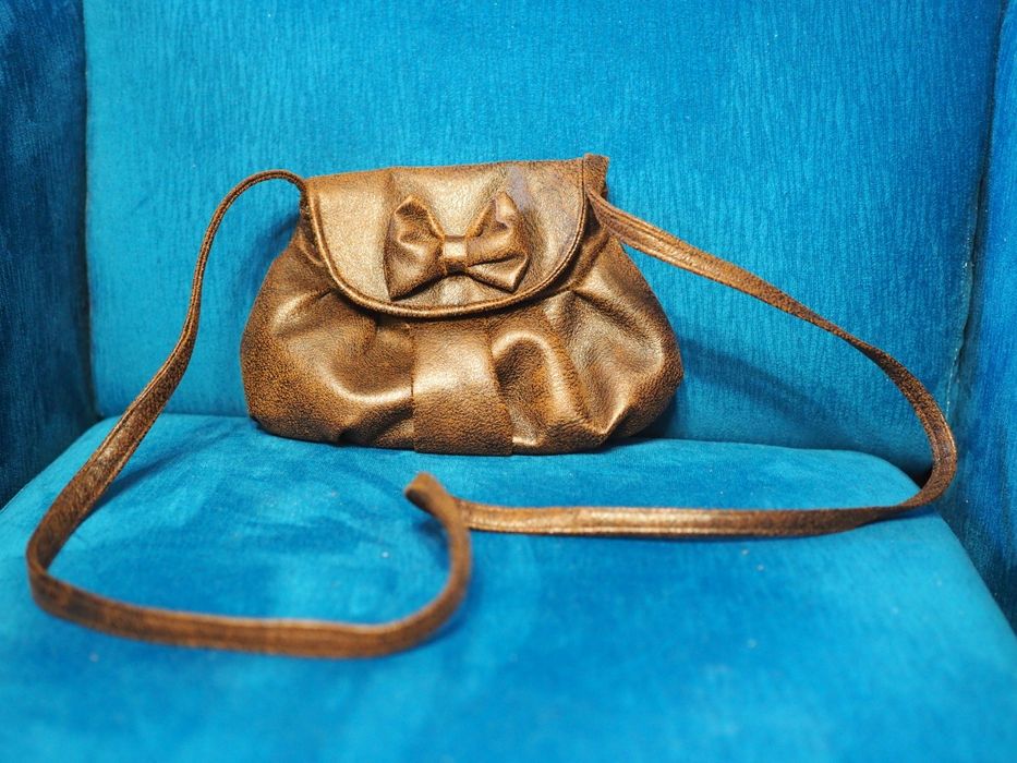 Mała torebeczka z kokardką