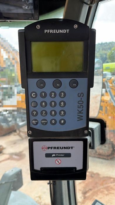 Ładowarka kołowa Liebherr L 566 niski przebieg 2014 r