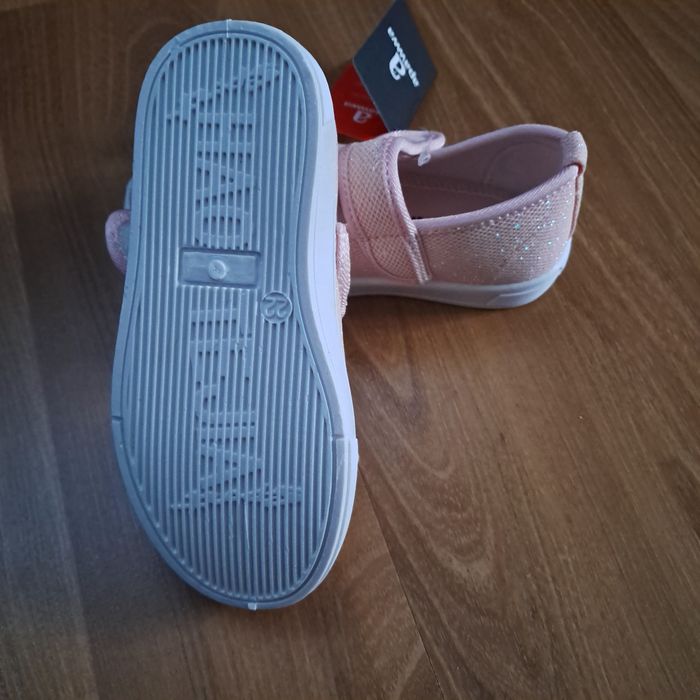 Tenisówki dla dziewczynki rozmiar 22 (wkładka 15,5  cm)