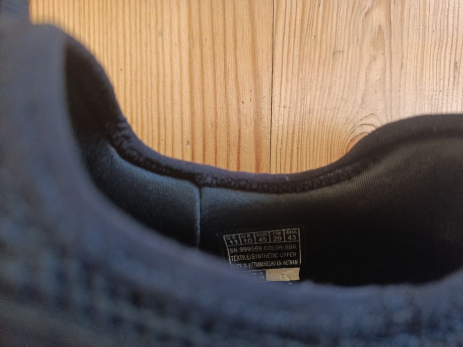 Кросівки чоловічі skechers.